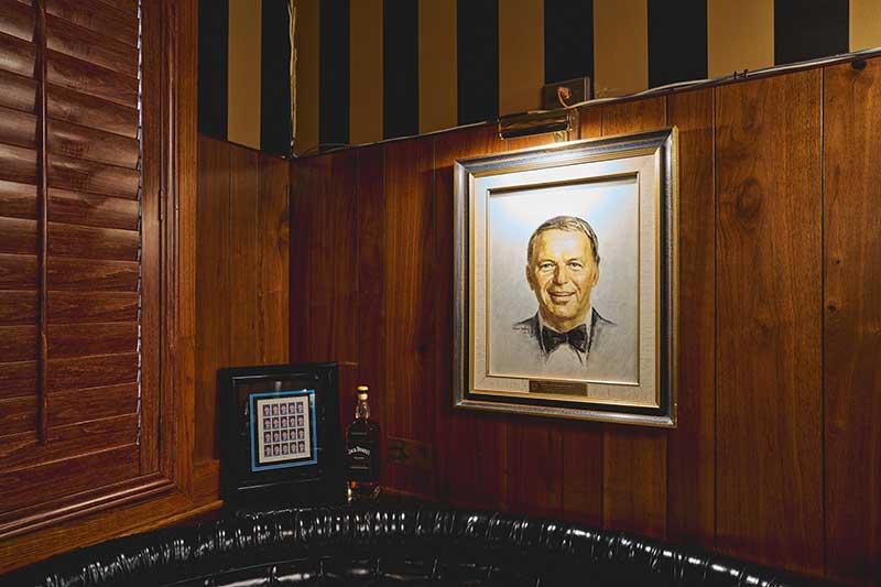 Request Sinatra’s table and dine like Old Blue Eyes. Photo by Cashman Photo