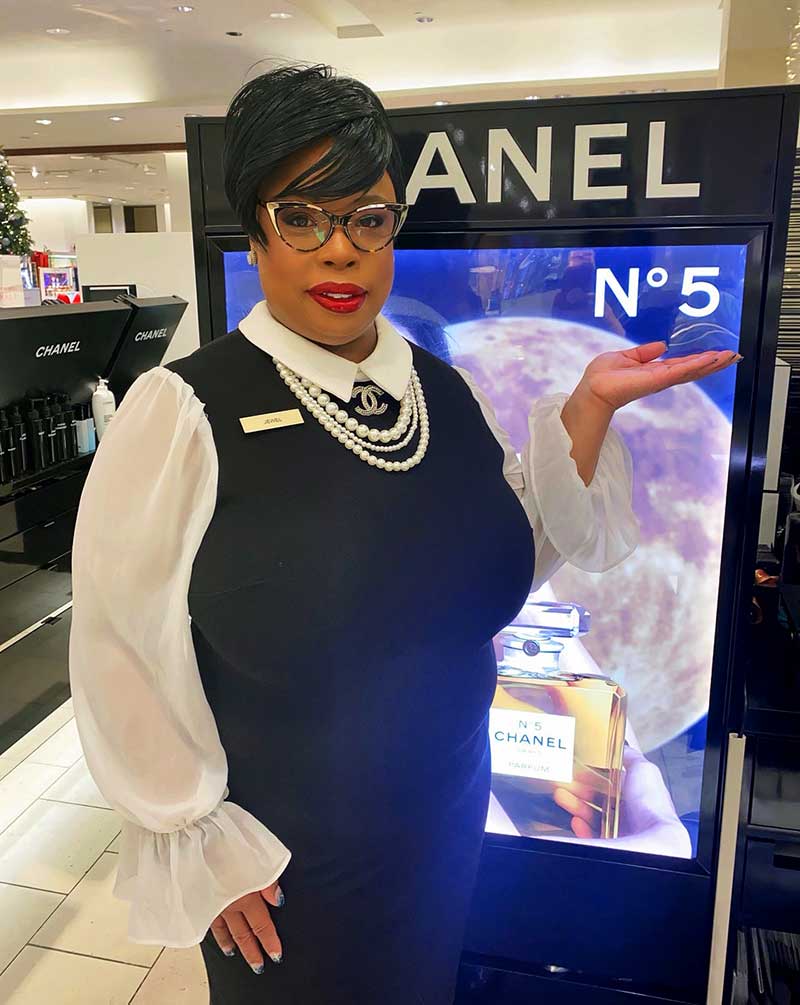 Jewel-Hall, Beauty Ambassador specializing in Chanel