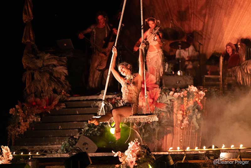 Lucent Dossier Performance Myth of the Opera