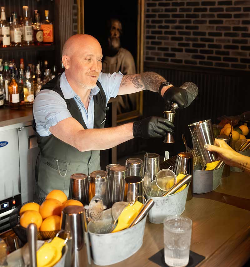 Daniel Ponsky's Mixology Masterclass (Jeff Ragazzo with J3 Creative)