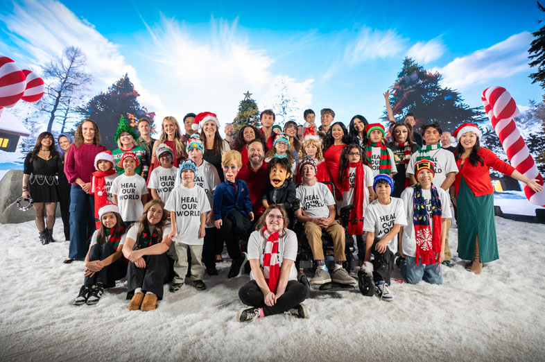 Do-They-Know-Its-Christmas-1 ‘Do They Know It’s Christmas?’ Celebrity-Filled Music Video Supports Cure 4 The Kids Foundation (Photo by Ben Poland)